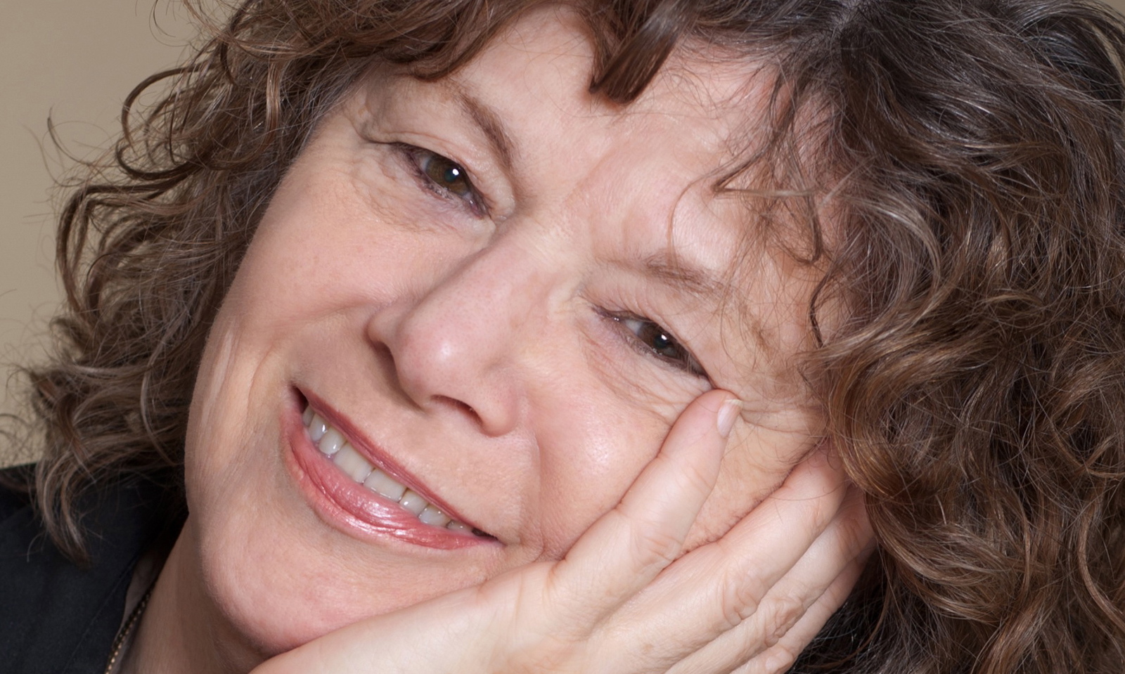 Gail Scott: Feminist at the Carnival