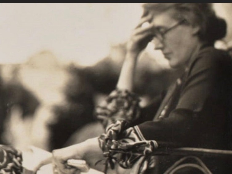 Thoughts on Thoughts on Peace in an Air Raid